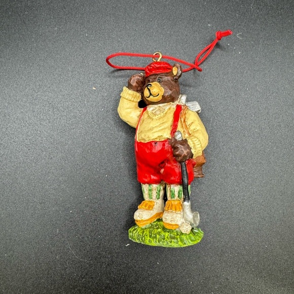 VTG Resin Or Ceramic Golfer Bear Christmas Ornament - Picture 1 of 3